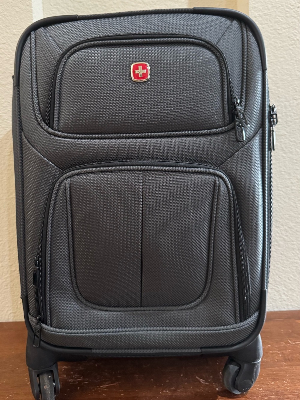 SwissGear Black Upright Carry-On with Front Organizers